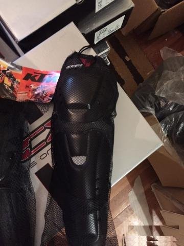Наколенники (много разных) Dainese, KTM