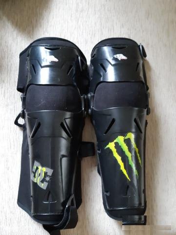 Наколенники monster