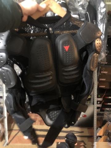 Черепаха dainese размер М (тунис) новая