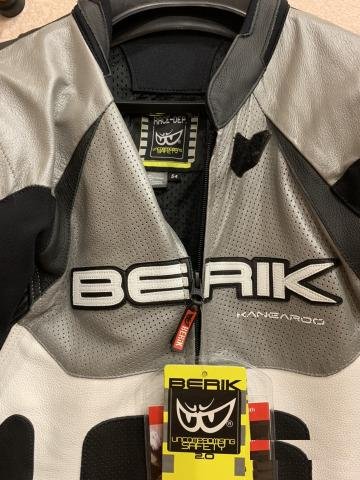 Мотокомбинезон berik