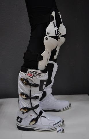 Наколенники Leatt Dual Axis Knee&Shin Guard