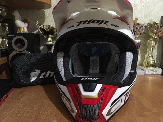 Продам шлем thor