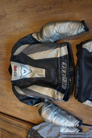 Раздельный комбинезон dainese размер L50 с "горбом
