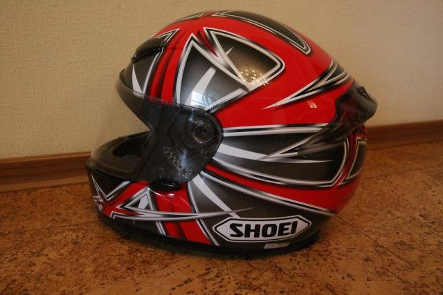 Подам шлем Shoei