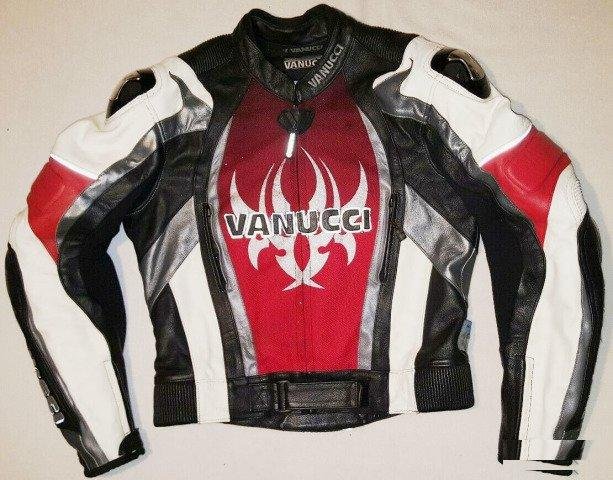 Комбинезон Vanucci размер EU-52 от IvSale