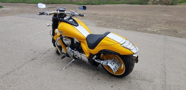 Suzuki boulevard m109r