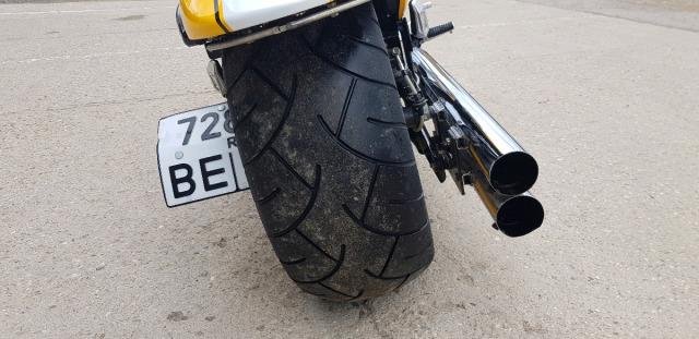 Suzuki boulevard m109r