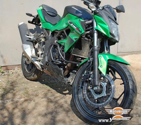 Защитные дуги на Kawasaki, клетка