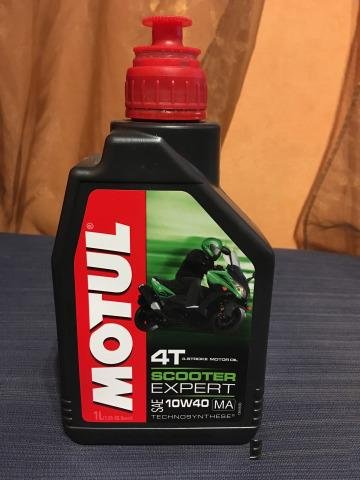 Motul scooter expert 4T MA 10W40-Масло Скутерное