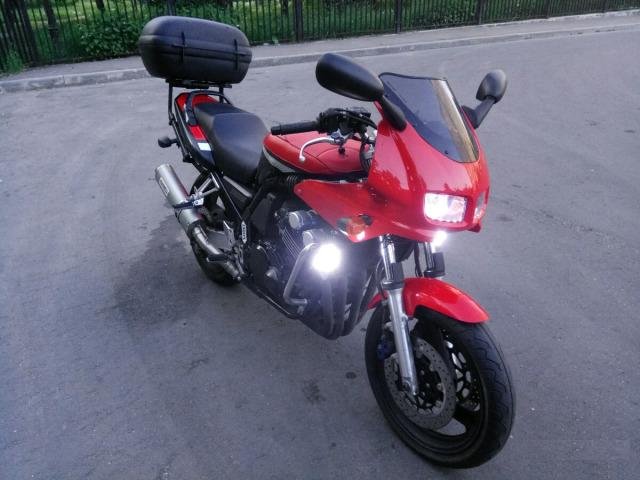 Yamaha FZS 600, 2000 года