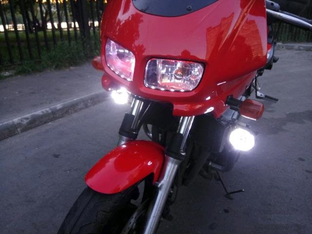 Yamaha FZS 600, 2000 года