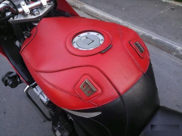 Yamaha FZS 600, 2000 года