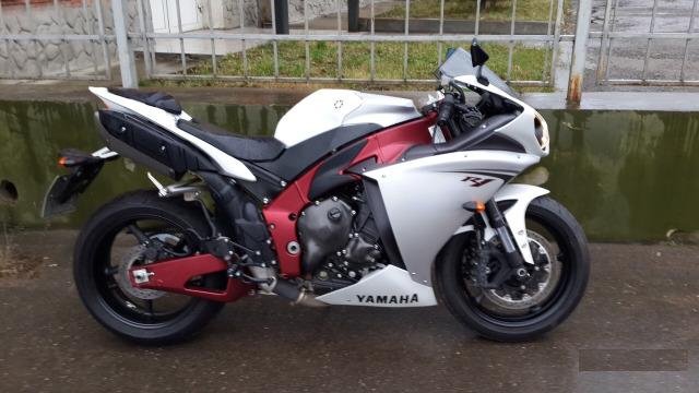 Yamaha yzf r1