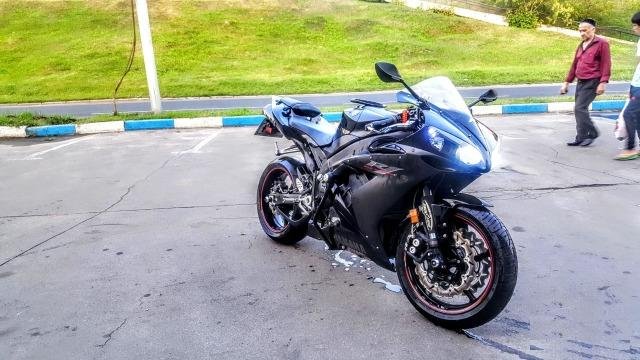 Yamaha YZF-R1 продам