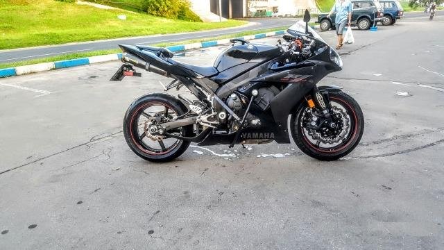 Yamaha YZF-R1 продам