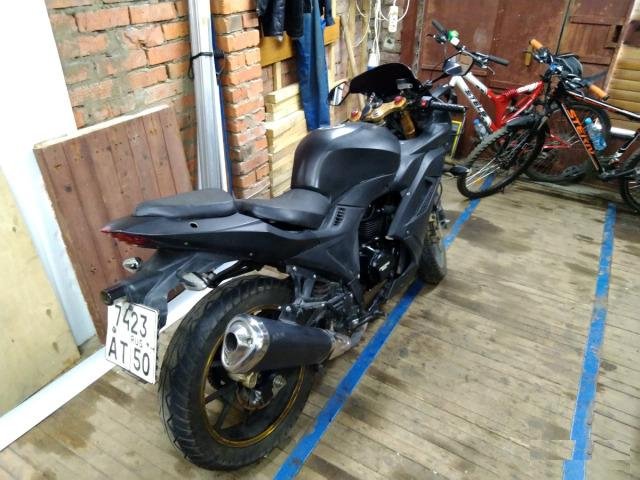 Реплика Yamaha R1