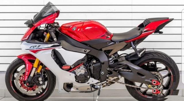 Продаётся Yamaha YZF-R1
