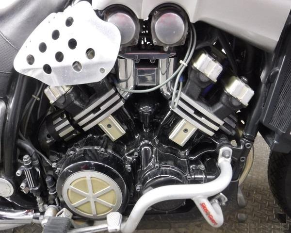 Yamaha vmax 1200