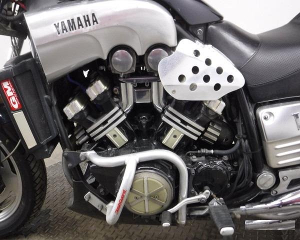 Yamaha vmax 1200