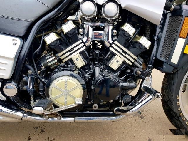 Yamaha vmax 1200