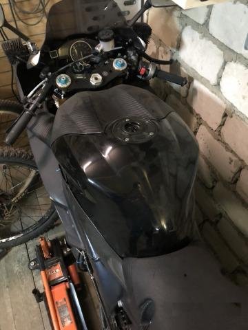 Yamaha R1 LE 2006