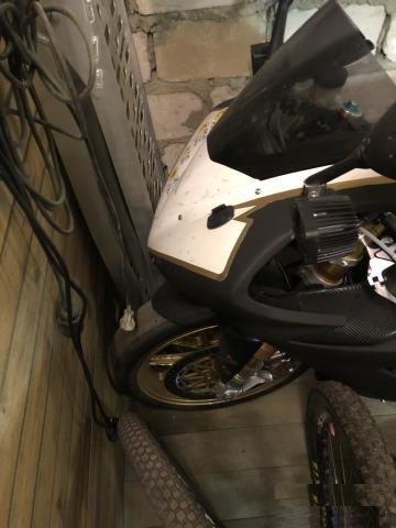 Yamaha R1 LE 2006