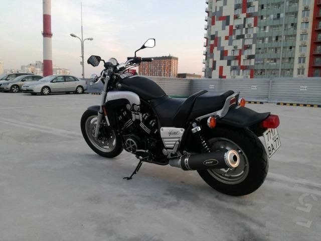 Yamaha vmax 1200