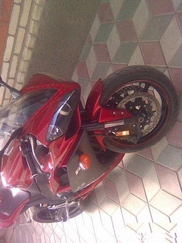 Продается Yamaha R1 2007 год