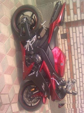 Продается Yamaha R1 2007 год