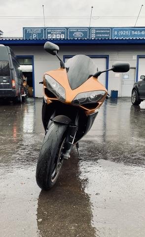 Yamaha YZF-R1