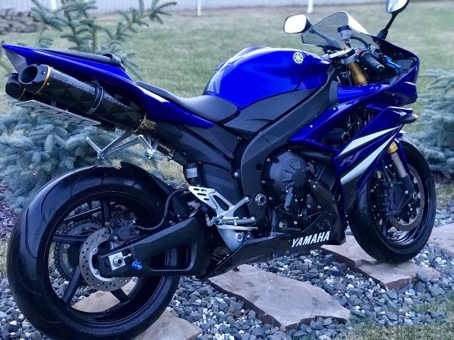 Новая Yamaha YZF-R1