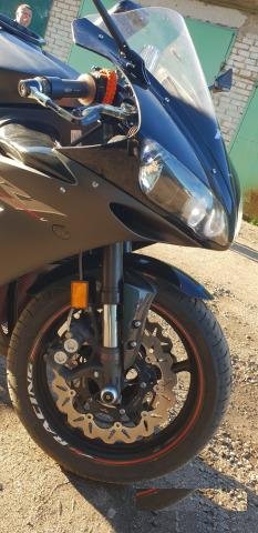 Yamaha YZF-R1 продам