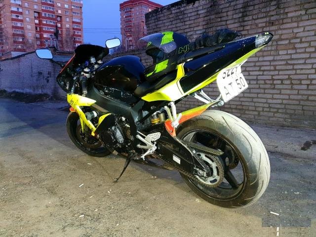 Yamaha R1