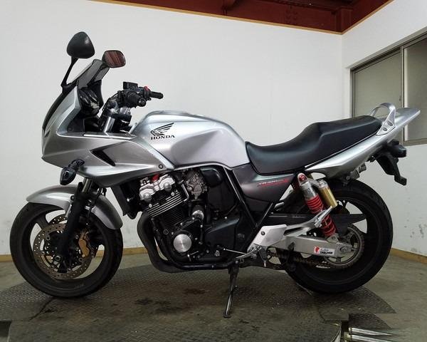 Honda CB 400 Super Four