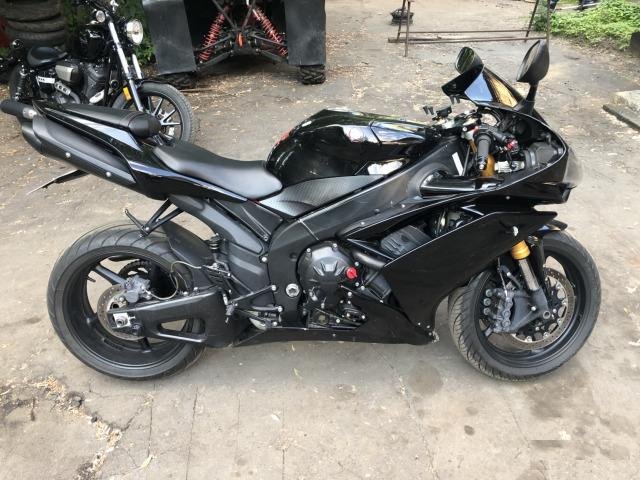 Yamaha R1 2008