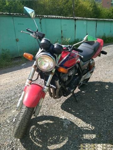 Honda CB 400