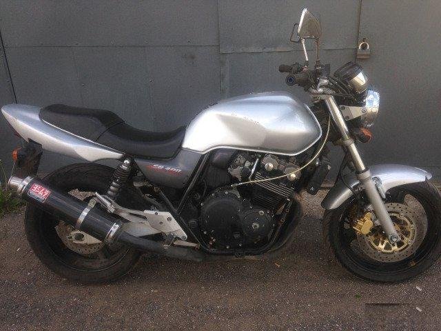 Мотоцикл honda cb400 2000 год
