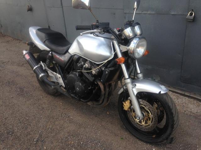Мотоцикл honda cb400 2000 год