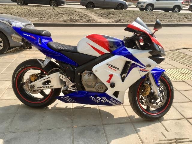 Honda cbr 600 rr