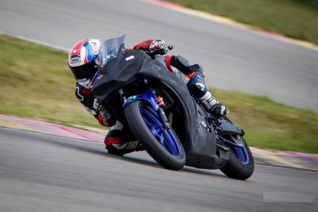 Yamaha R3