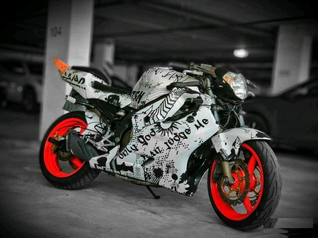 CBR600Fstunt (CBR600F4i)