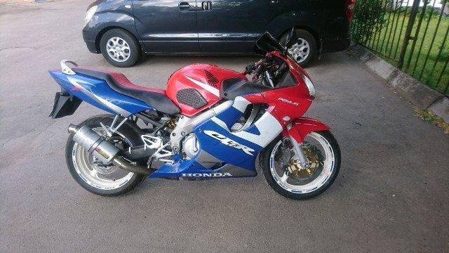 Honda cbr 600 f4i 2001