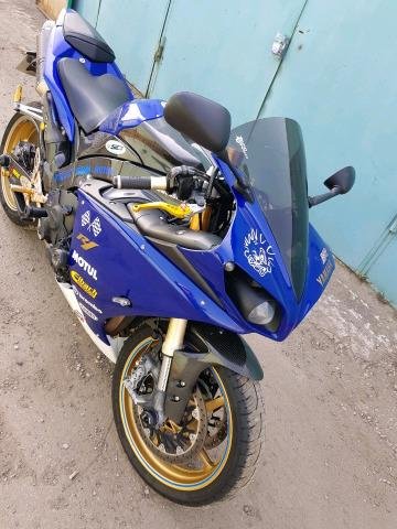 Yamaha R1 2010