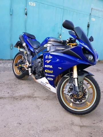 Yamaha R1 2010