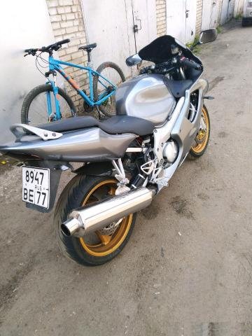 Honda cbr 600 f4