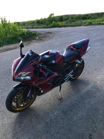 Yamaha R1