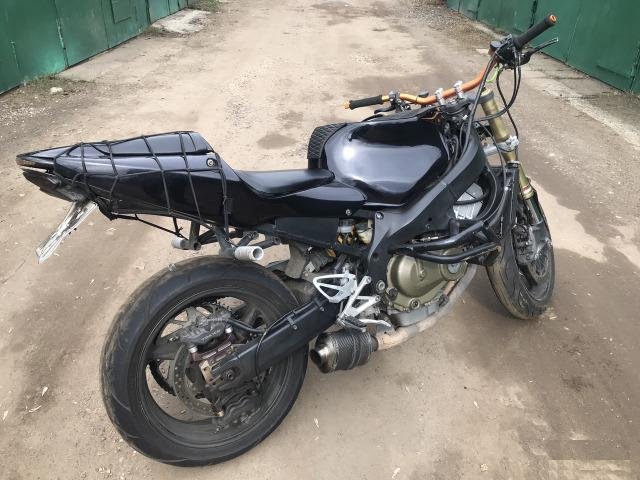 Honda CBR600F4i Stunt