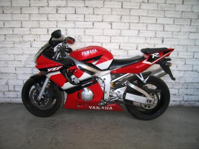 Yamaha R6 2002г