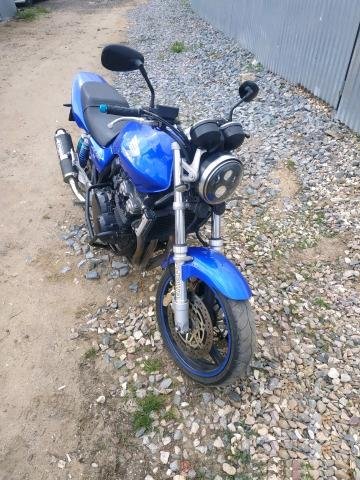 Honda cb400 vtec