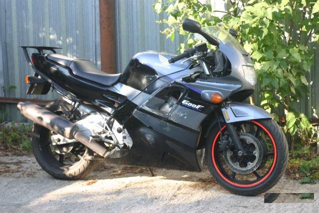 Honda CBR600 F2